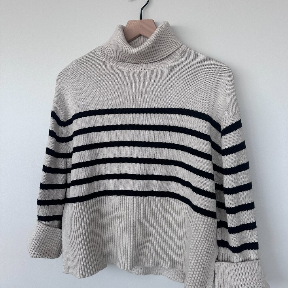 Gap Split-Hem Turtleneck Sweater Size XS - Picture 5 of 6